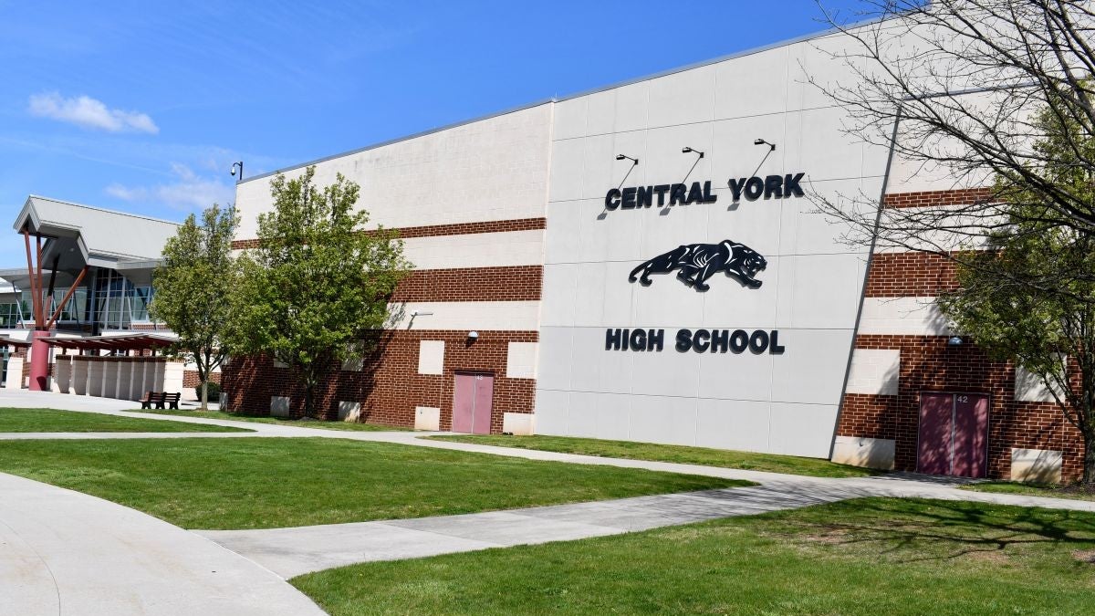 School district denies banning Girls Who Code books